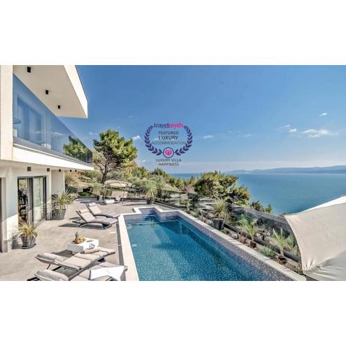 Luxury Villa Happiness Private Pool, Jacuzzi, Sauna & Gym Near the Beach