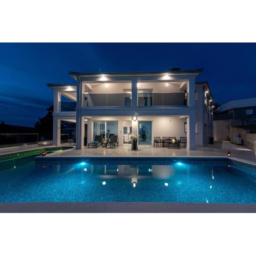 Luxury Villa Harmonia