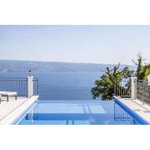 Luxury villa Libar near Split, heated pool