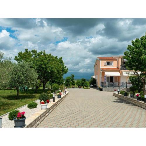 Luxury Villa Maria with large pool