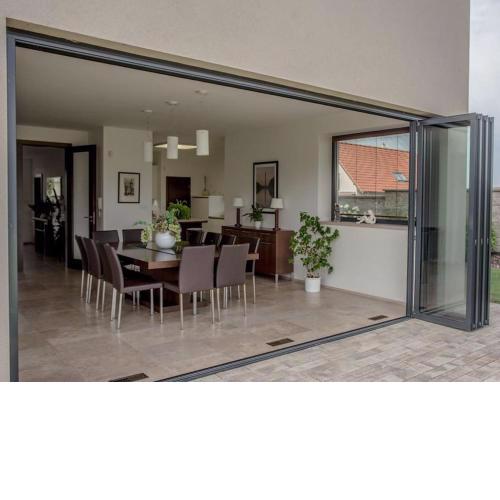 Luxury villa near Prague with pool and tennis court