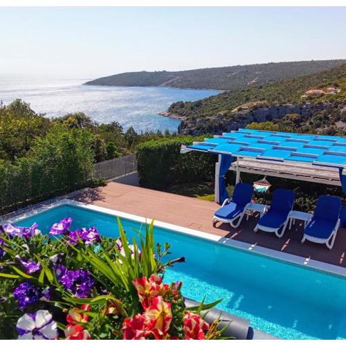 LUXURY VILLA ŠENTADA