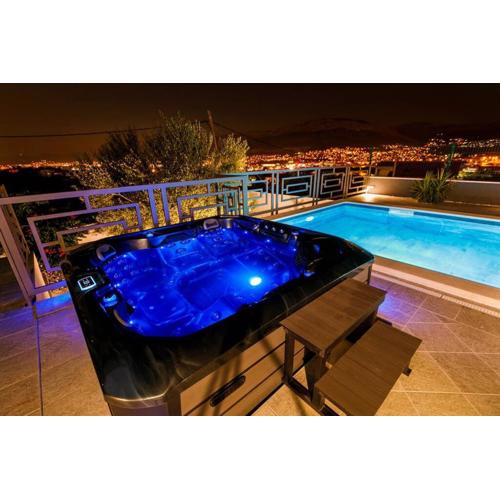 Luxury villa Stocia Split with swimming pool, sauna and jacuzzi in a peaceful location in Split