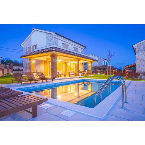 Luxury Villa Tia