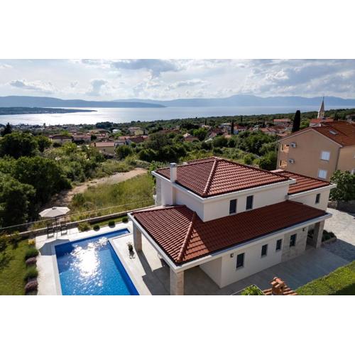 Luxury villa with a pool, panoramic sea view, beach - by Traveler tourist agency Krk ID 2406