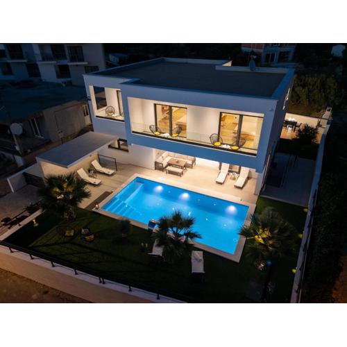 Luxury villa with a swimming pool Primosten - 23550