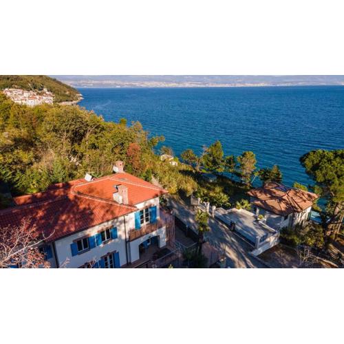 Luxury villa with stunning view