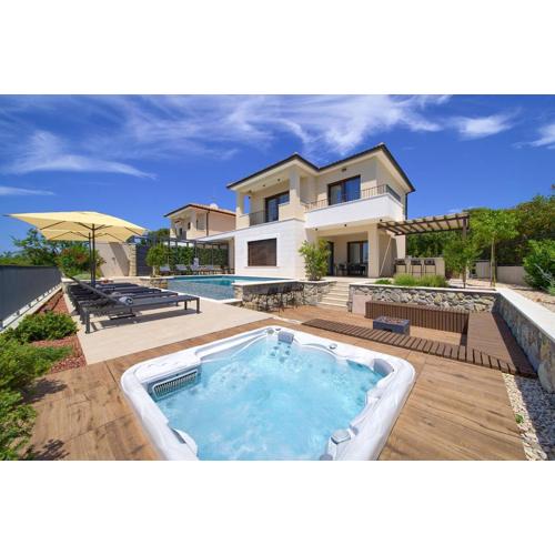 Luxury Villas LORD and LADY