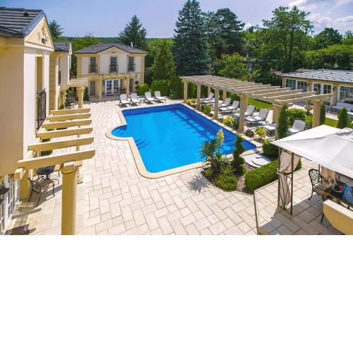 Luxury-Villas