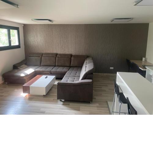Luxusný apartmán s bezplatným parkovaním v objekte a self-checking