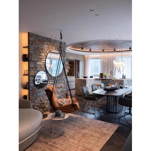 Lynett Suites
