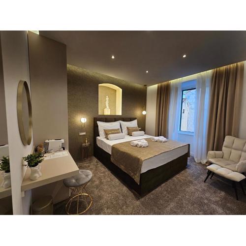 MA PE Luxury Rooms