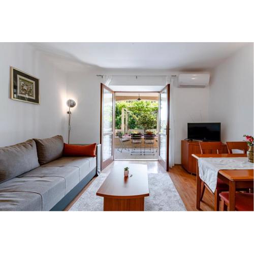 Madonna Field Apartment II