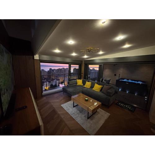 Magic VieW Luxury Penthouse with Jacuzzi and Sea view