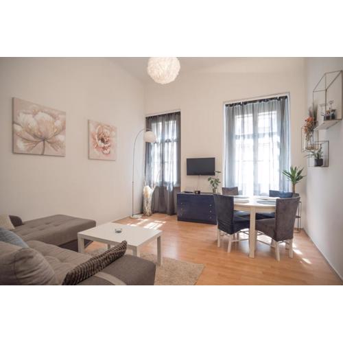 Magnolia apartment
