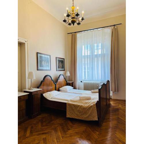 Main Market Square Apartments