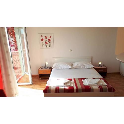 Makarska Studio apartments in the city center Taja
