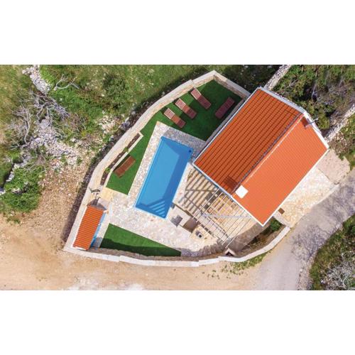 Mala Villa- private heated pool
