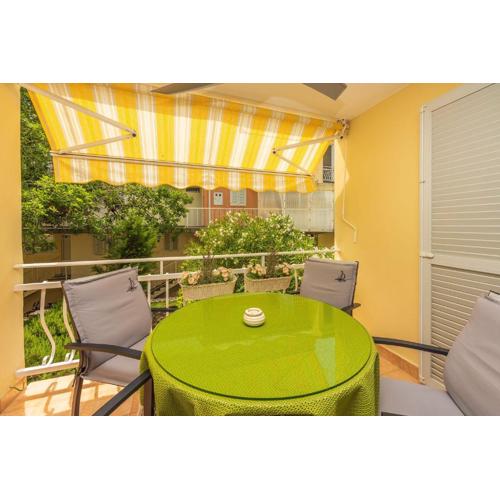 Malerisches Apartment nur 50 Meter zum Strand mit privatem Balkon, WiFi, Privatparkplatz
