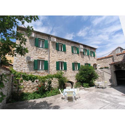 Malin Guesthouse