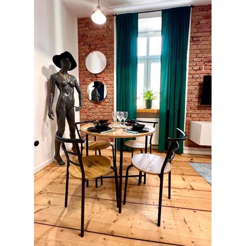 Manekin Studio Piotrkowska 65