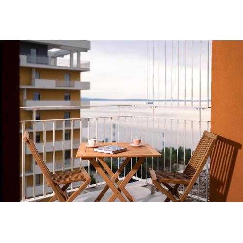 Mannequin: Sea view, private parking in the garage
