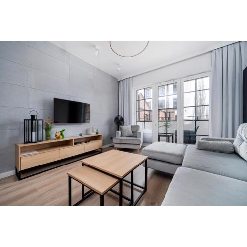 Manufaktura Apt - Parking & Balcony - by Rentujemy
