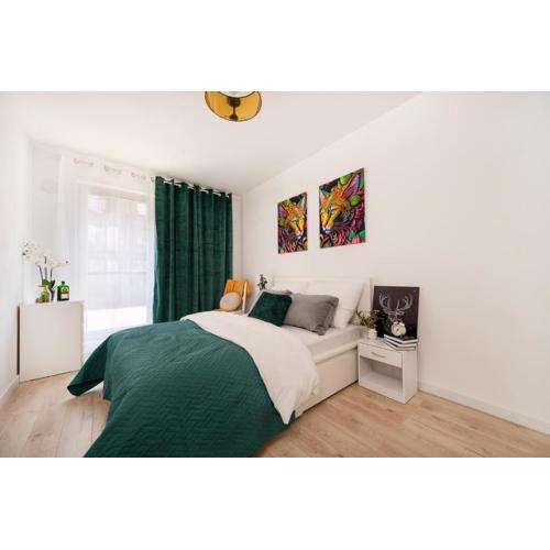 Manufaktura Residence - Apartament z Garażem Podziemnym i Dwoma Łazienkami