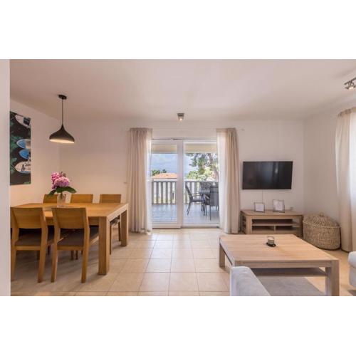 MAR Sea View Apartment