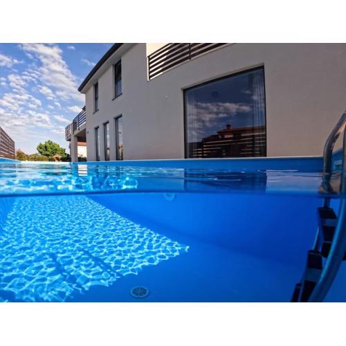 MarCante - designer, romantic pool view Suite