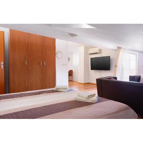 Marco Polo - M7 second floor - MPolo