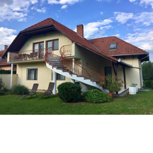Mária Apartmanház