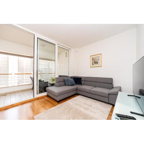 Marie 2 BDR Apartment