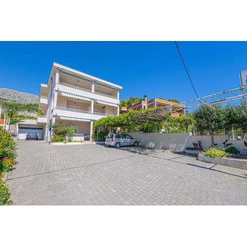Marin Apartments