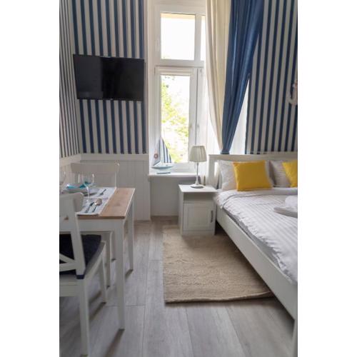 Marina House Apartments