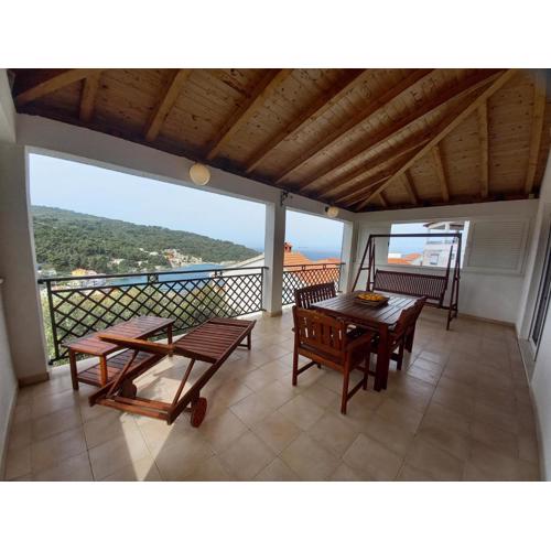 Marina Zuti Apartman