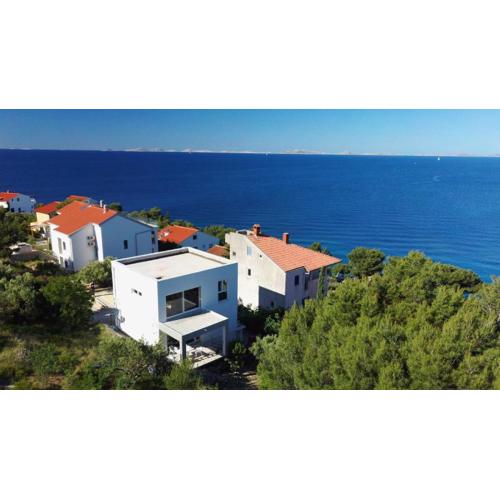 Marko Apartment With Sea View