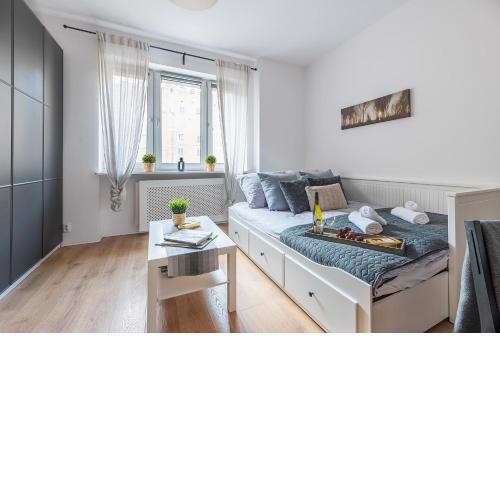 Marszałkowska 83 - Stacja metra 500m - Dworzec centrlany 1km - Better rental