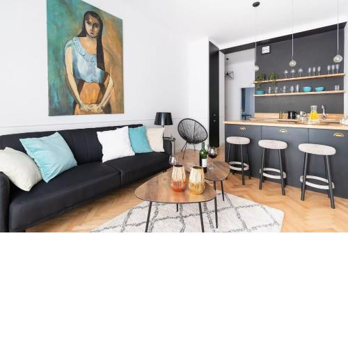 Marszalkowska Elegant Apartment with a Balcony Warsaw Center by Noclegi Renters