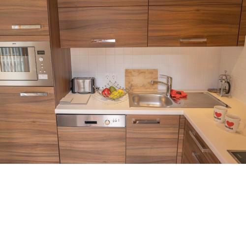Martina 6 by SMR Rauris Apartments - inc Spa and near Gondola
