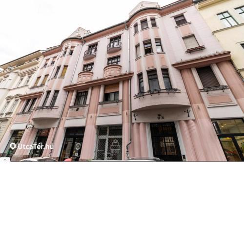 Marton's Dessewffy Apartments