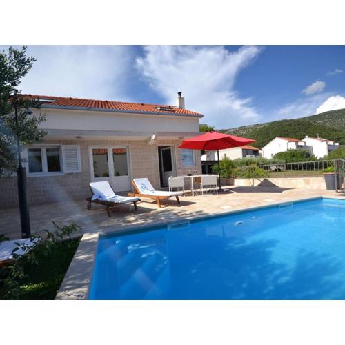 Marvelous Escape Bol Island Villa with Pool