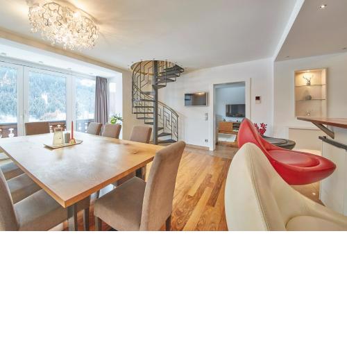 Marys Holiday Penthouse