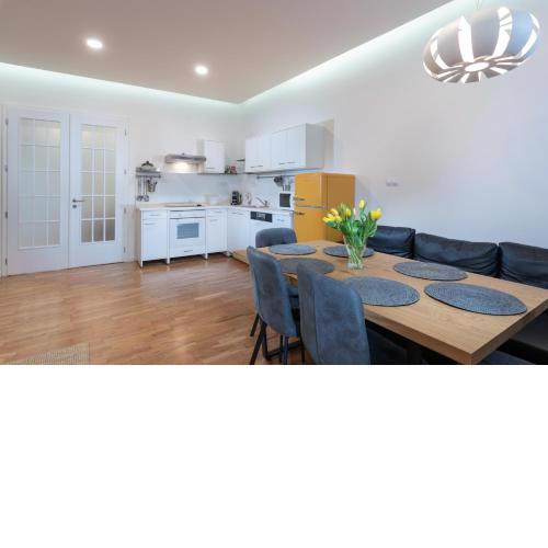 Masiarska Apartment 3 best Adress in City Center Kosice