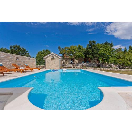 Maslina in Popovići (Haus für 5-7 Personen)
