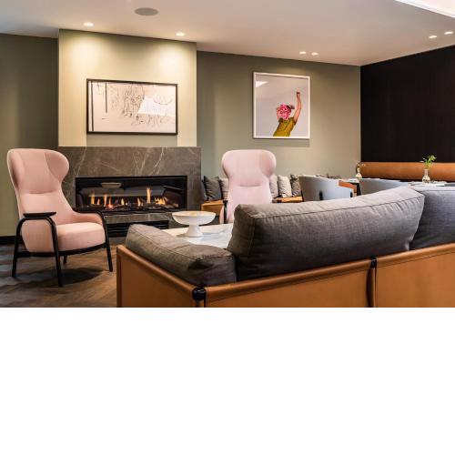 Maximilian Hotel