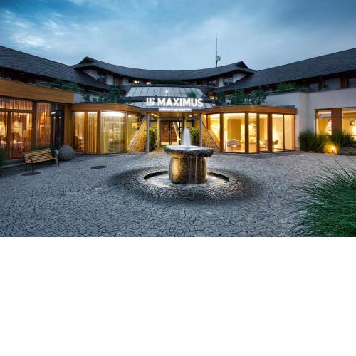 Maximus Resort