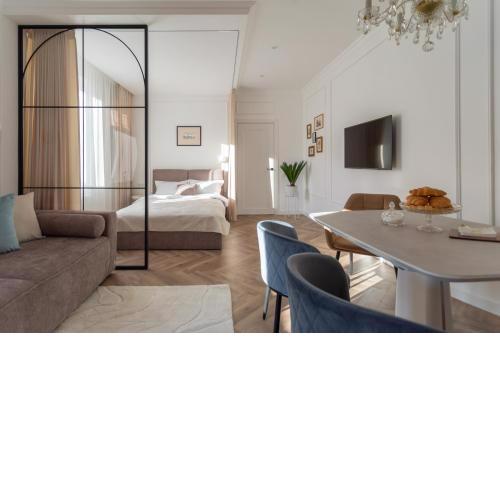 "M&D ApartmentsLviv" Ultra Lux Rynok Square, 6person
