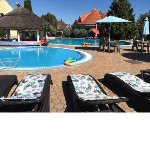 Medencepart Apartman