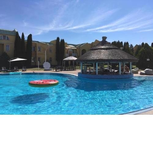 Mediterran Apartman with Pool
